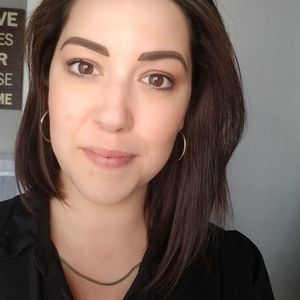 Meet your Posher, Cherie